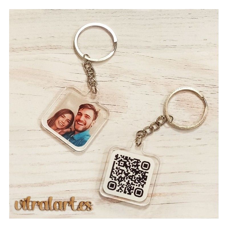 Llavero Cuadrado con QR Llavero Cuadrado con QR